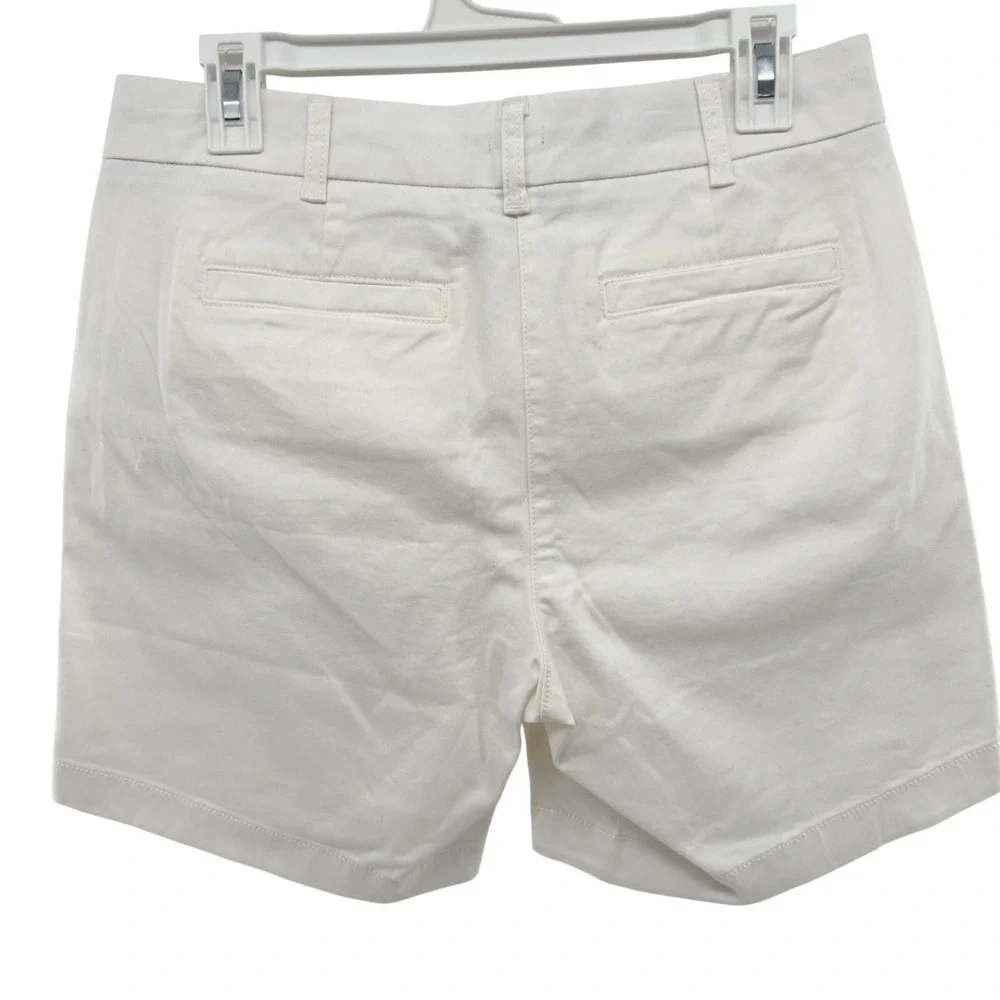 J Crew Women's Ivory Chino Shorts Size 6 Classic Fit Cotton‎ Blend